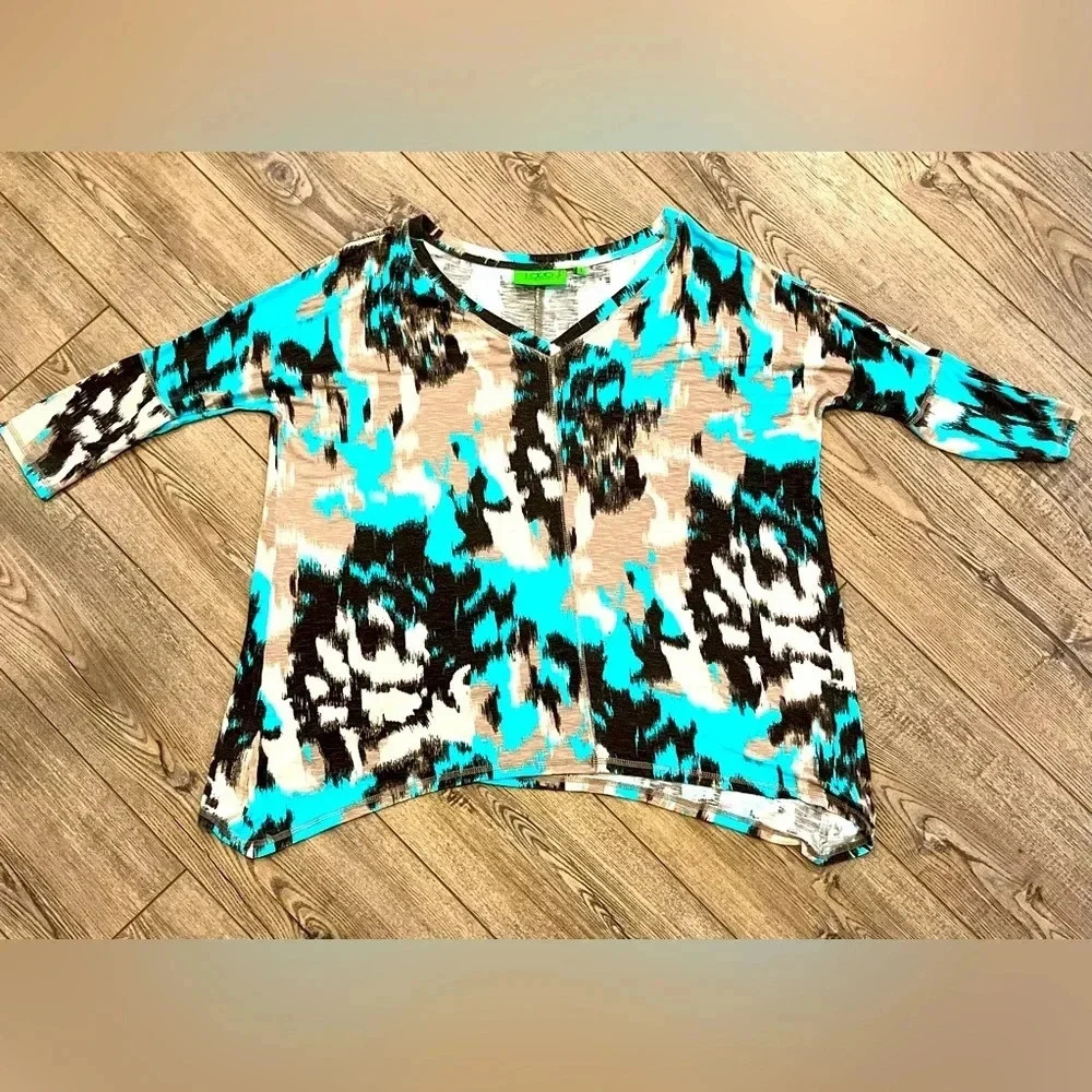 Lori Goldstein small oversized abstract top - image 1